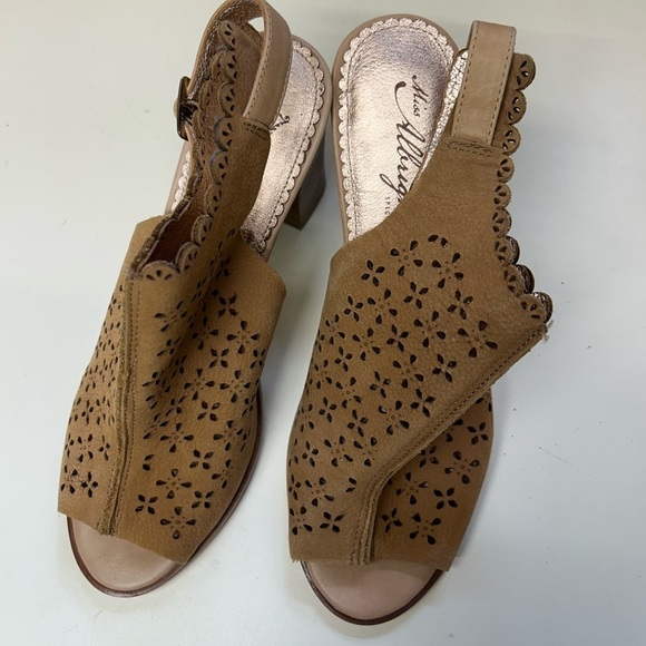 Miss Albright Peep Toe Sling Back Sandals - Picture 8 of 9